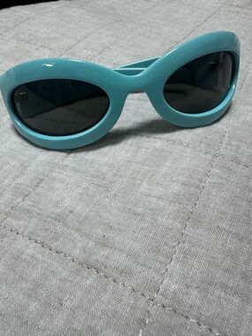 Gucci Aqua Cat-Eye Sunglasses